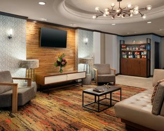 فور بوينتس بجانب شيراتون هوتل آند سويتس، مطار سان فرانسيسكو - سوث سان فرانسسكو - ردهة