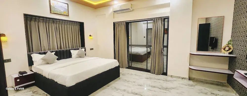 Hotel Sahara Residency thumbnail 2