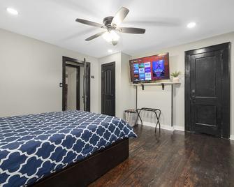 Modern Bungalow Near River, Clt & Belmont Abbey - Mount Holly - Habitación