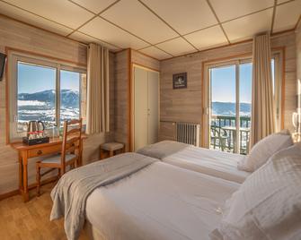 Hotel des Pyrénées - Font-Romeu-Odeillo-Via - Habitación