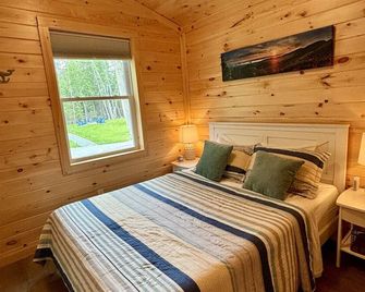 Beachcomber Cottage #4 at Explore Acadia Cottages - Bar Harbor - Bedroom