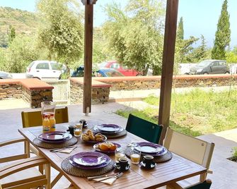 Casa Sophia 3bd house with garden - Gialiskari - شرفة مرصوفة