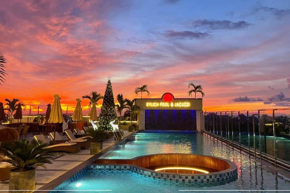 Rylich Panorama Hotel - סורונג - בריכה