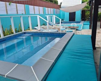 Bl Villas Dover Beach - Christchurch - Zwembad