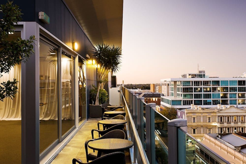 Majestic Roof Garden Hotel