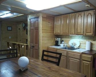 Tonsina Creek Whispers Lodge - Copper Center - Кухня