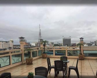 Crystal Lodge - Kota Bharu - Balcony