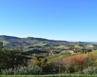 Fenocchio's House - Castiglione Falletto - Vista del exterior