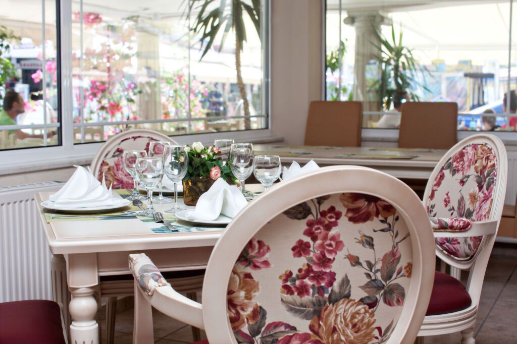 بارثينون آرت هوتل