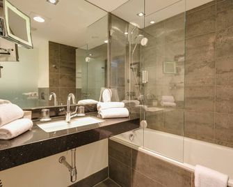 Novina Hotel Wöhrdersee Nürnberg City - Nürnberg - Bad