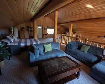 Haven in the Willows - Haines Junction - Living room