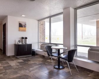 Motel 6 Lincoln - Lincoln