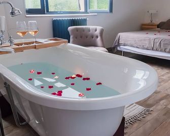 Rental Of A Mas With Pool In A Vineyard In Field Camargue - Vauvert - Bedroom