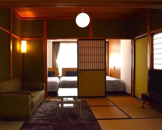 Hidamari - Takayama