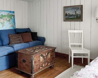 4 Star Holiday Home in Marsta - Märsta - Vardagsrum