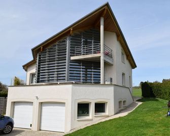 Cybevasion l'Aquarium Attigneville - Neufchâteau - Building