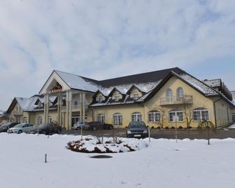 Parkhotel Łysoń - Andrychów - Budynek