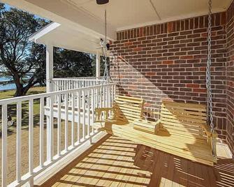 Waterfront Gem on James Island! - Charleston - Balcony