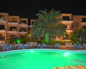 Le Mirage Hotel - Benitses - Piscine