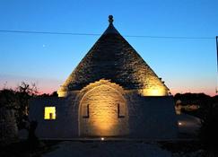 Trulli Arco Antico - Locorotondo - Building