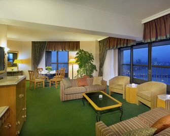 Ramses Hilton - Kairo - Ruang tamu