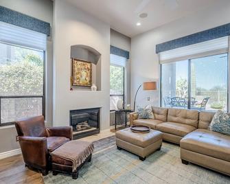 Sonoran Sunset @ Desert Ridge near JW Marriott & Mayo Clinic - Phoenix - Sala de estar