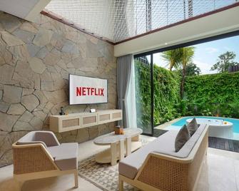 One Bedroom Villa with Private Pool in Canggu - Denpasar