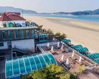 Taean Jajaknamu Resort - Taean - Property amenity