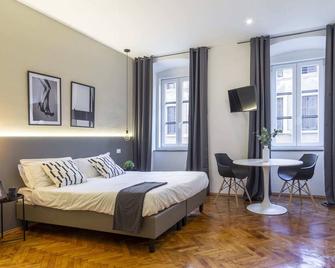 Amazing studio in the city center + WiFi - Triëst - Slaapkamer