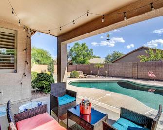 Avondale Getaway Less Than 8 Mi to Estrella Mountain! - Avondale - Pool
