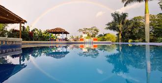 El Percal Hacienda Hotel - Montenegro - Piscine