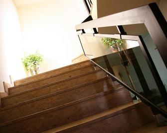 Hotel Moutados - Vila Nova de Famalicão - Escaleras