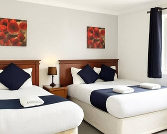 Four Seasons Guest House - Horley