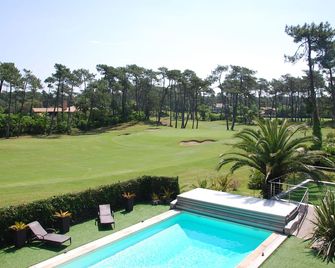 On the Golf of Chiberta, apartment 4 pers ., bright and quiet. Garage. Swimming - Anglet - Pool
