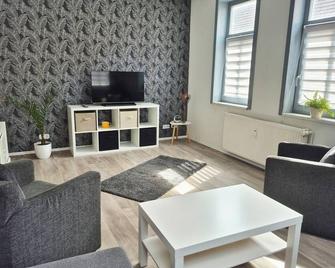 Vacation apartment no. 3 - Bad Langensalza - Sala de estar