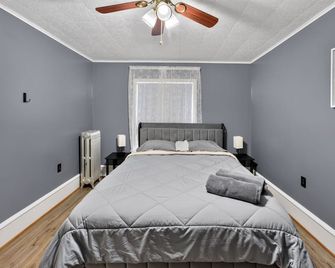 1-Bedroom, 1-Bath Getaway - Carbondale