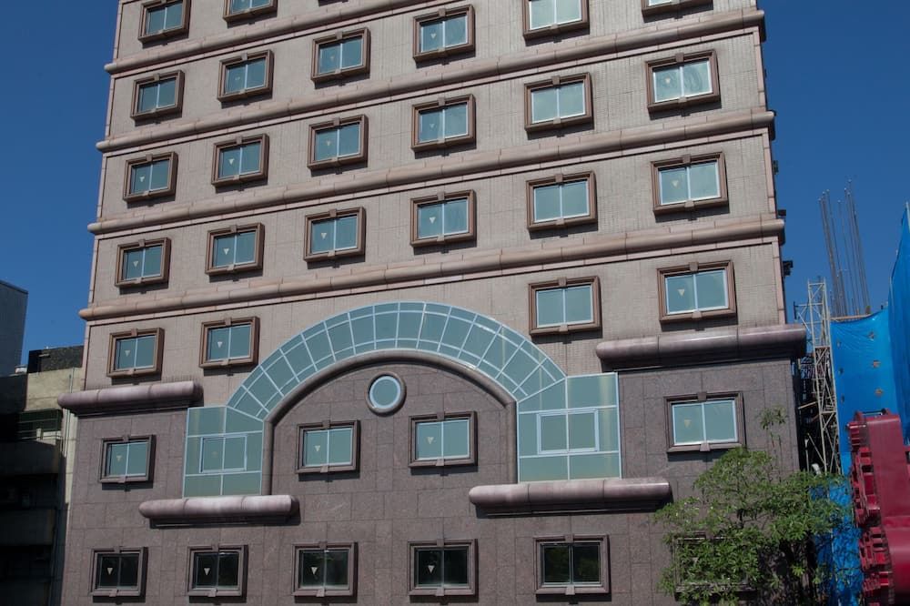 Charming City Songshan Hotel