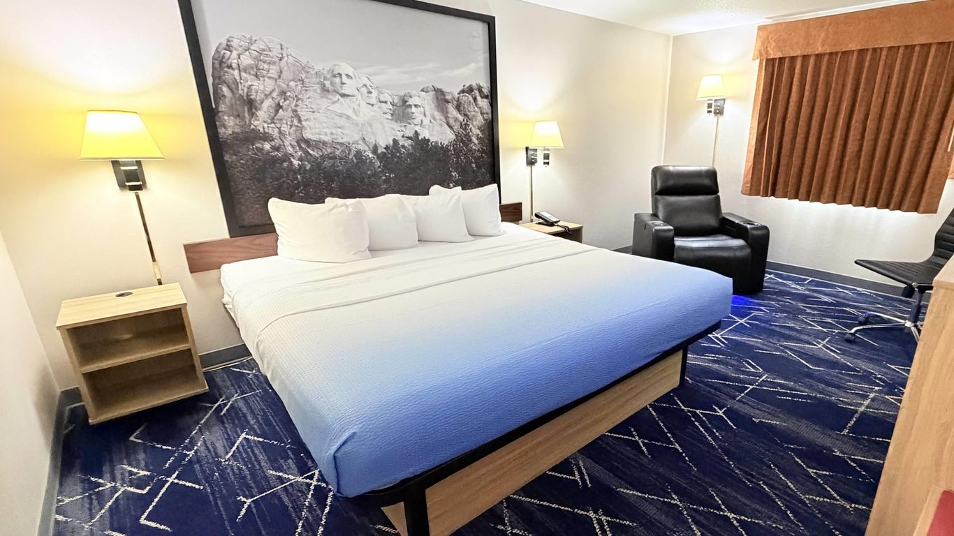 Super 8 by Wyndham Hot Springs