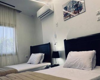 Neat & Modern Studio 2Mins Pyramids - Royal desert inn - Giza - Soveværelse
