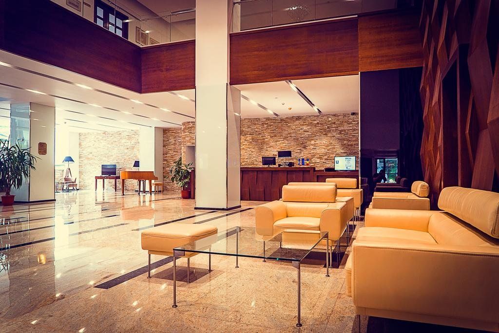 Hotel Perla - Slanic Moldova - Lobby