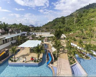 Rock Mountain - Raub