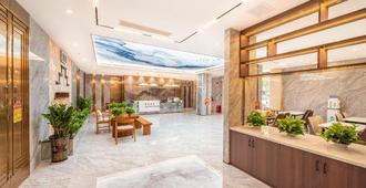 Huiyue Hotel - Huizhou - Lobby
