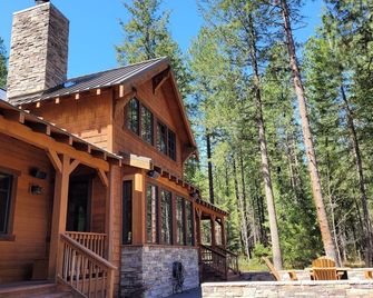 Black Bear Lodge-Mazama, WA, on the Ski Trail, Access to Community Pool&Hot Tub - Mazama - Building
