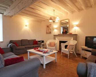 Gite Coulonges-sur-Sarthe, 6 bedrooms, 13 persons - Le Mêle-sur-Sarthe - Sala de estar