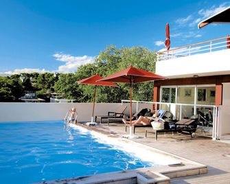 أبارت هوتل أوداليز سيتي أنتيبس أوليمب - انتيب - حوض السباحة