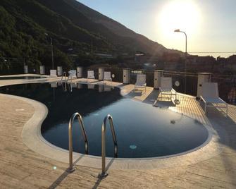 Hotel Ristorante Montuori - Pimonte - Pool