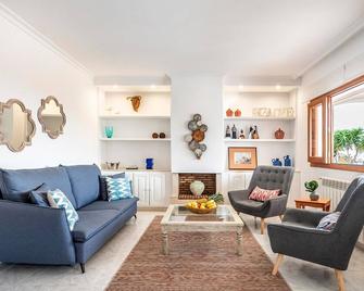 New!Villa Can Pere Blai - Es Canar - Wohnzimmer