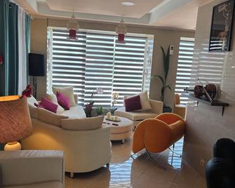 Nikolakakis Rooms Lavrio - Laurión - Lounge