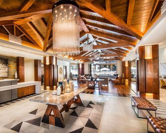 Luxury Two Bedroom Residence Steps From Heavenly Village Condo - South Lake Tahoe