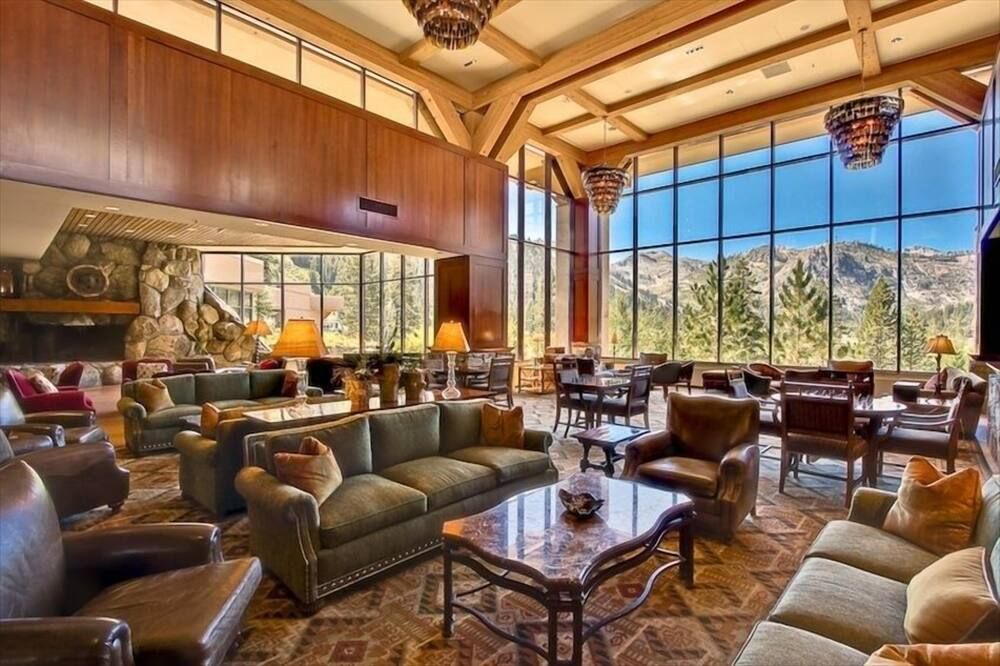 2 Bdrm Everline Resort@palisadestahoe! Amenities Galore.Ski-Inout,pools,hot Tubs - Olympic Valley - Salon
